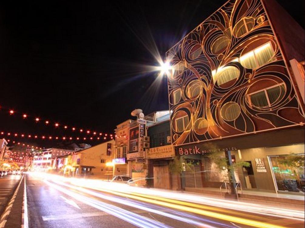 Batik Boutique Hotel Kuching Exterior photo